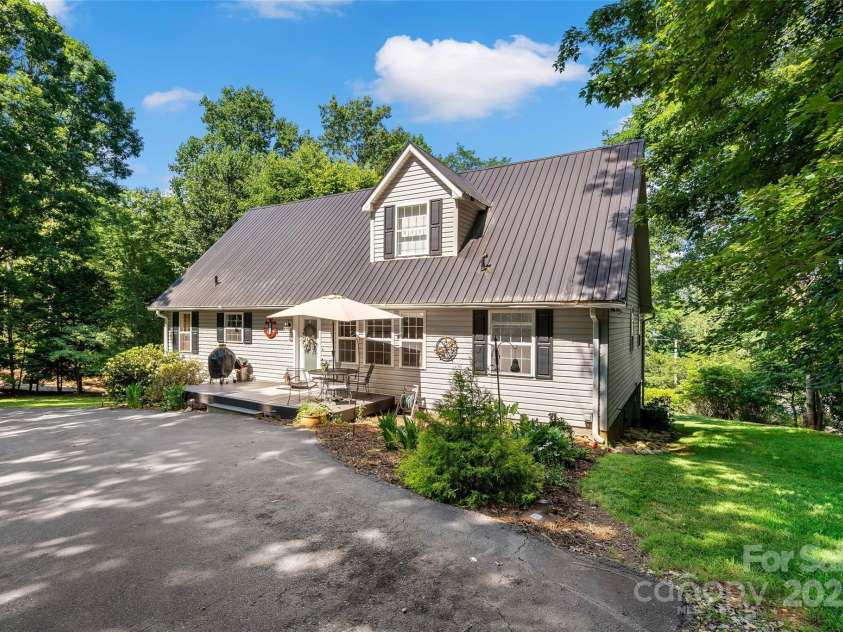 1181 Forest Lake Heights Drive, Nebo, NC 28761.  MLS# CAR4273270, YatesRealty ID 27361. Exterior