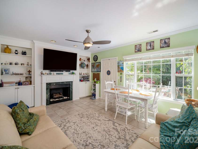 3702 Melrose Cottage Drive, Matthews, NC 28105.  MLS# CAR4275953, YatesRealty ID 27362. 