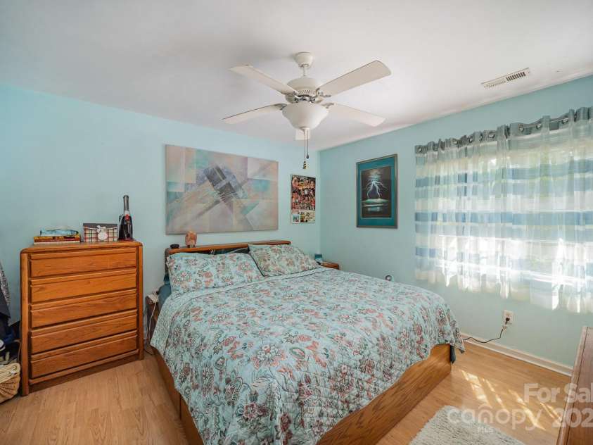 3702 Melrose Cottage Drive, Matthews, NC 28105.  MLS# CAR4275953, YatesRealty ID 27362. 