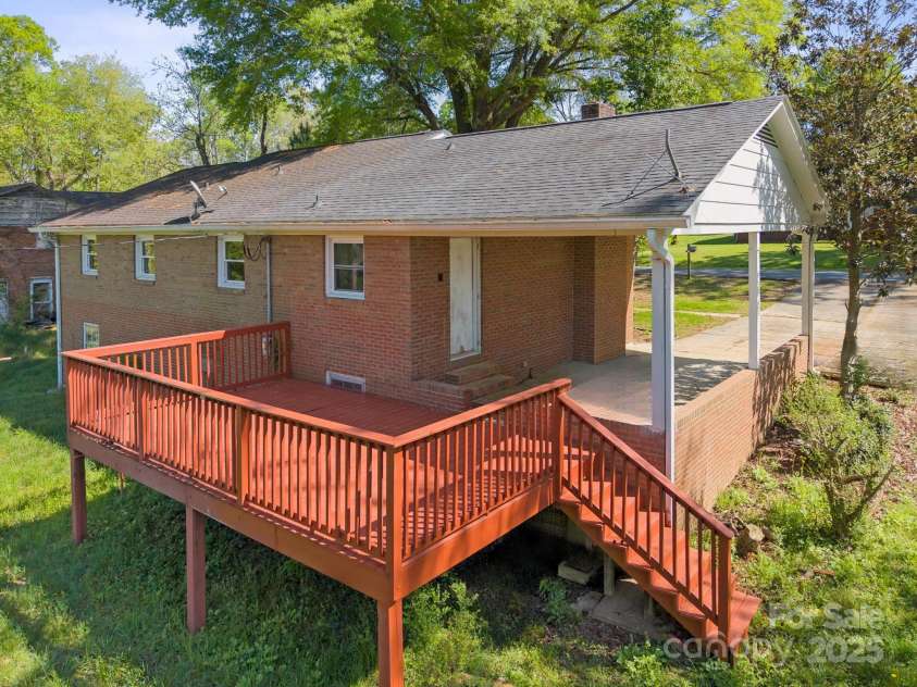 1337 Eastside Avenue, Albemarle, NC 28001.  MLS# CAR4244823, YatesRealty ID 27363. 