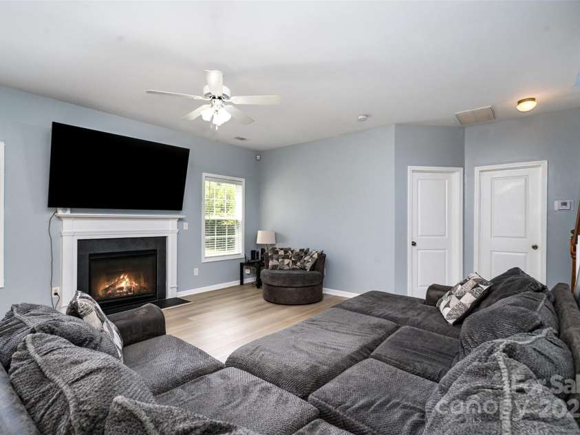 3000 Emerson Lane, Indian Trail, NC 28079.  MLS# CAR4279339, YatesRealty ID 27364. 