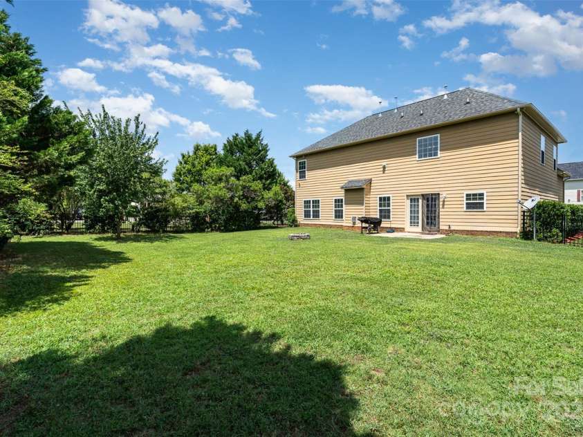 3000 Emerson Lane, Indian Trail, NC 28079.  MLS# CAR4279339, YatesRealty ID 27364. 