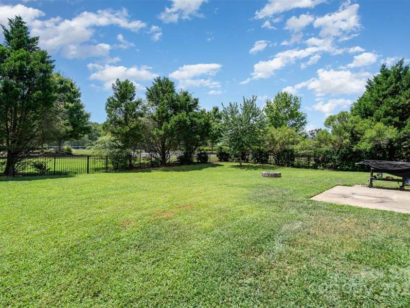 3000 Emerson Lane, Indian Trail, NC 28079.  MLS# CAR4279339, YatesRealty ID 27364. 