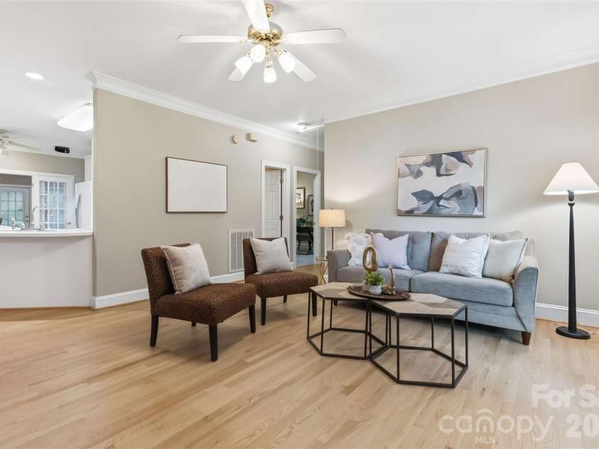325 Enchanted Drive, Matthews, NC 28104.  MLS# CAR4386514, YatesRealty ID 27364. 