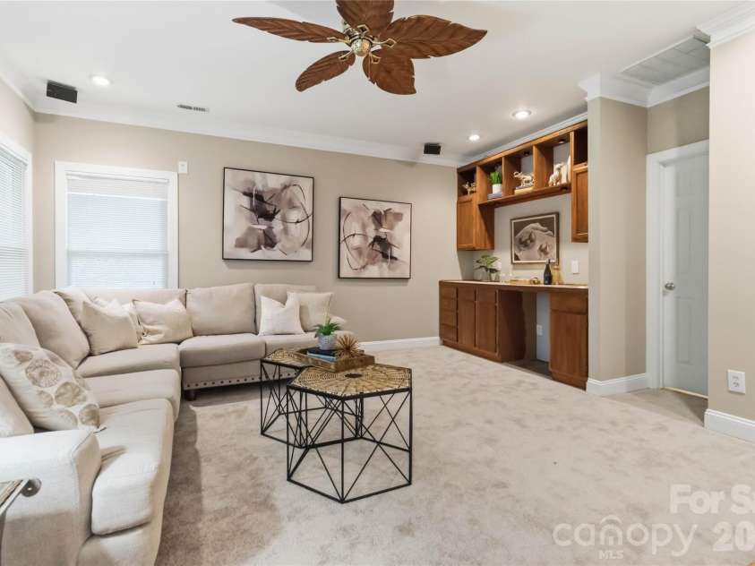 325 Enchanted Drive, Matthews, NC 28104.  MLS# CAR4386514, YatesRealty ID 27364. 