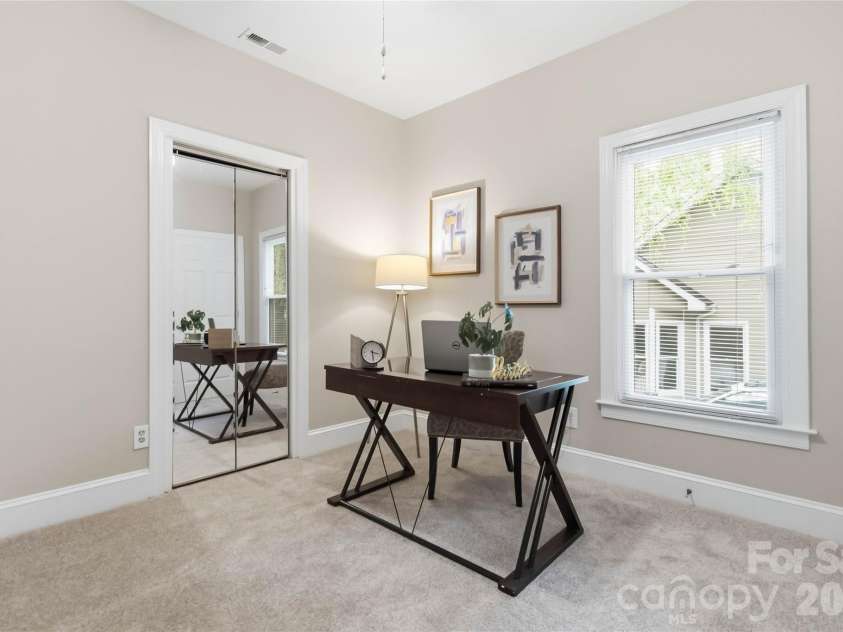 325 Enchanted Drive, Matthews, NC 28104.  MLS# CAR4386514, YatesRealty ID 27364. 