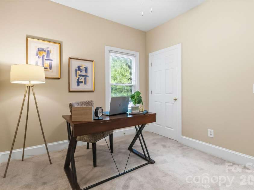 325 Enchanted Drive, Matthews, NC 28104.  MLS# CAR4386514, YatesRealty ID 27364. 