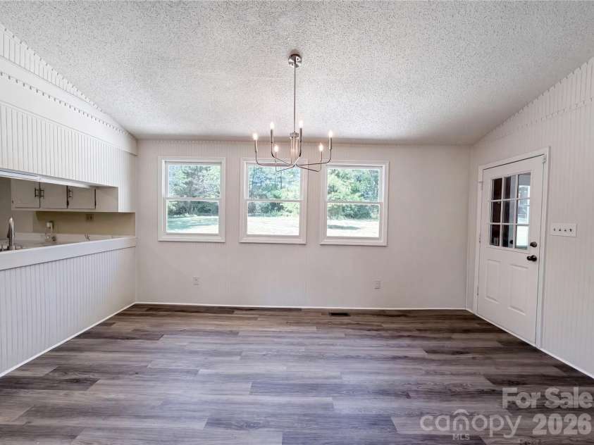 4395 Meadow Lane, Lincolnton, NC 28092.  MLS# CAR4375496, YatesRealty ID 27365. 