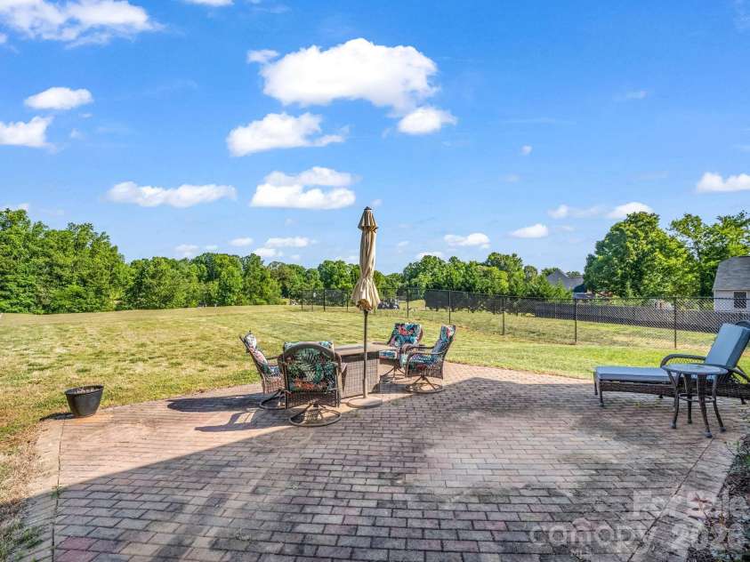 104 Bermuda Run, Shelby, NC 28150.  MLS# CAR4380786, YatesRealty ID 27366. 