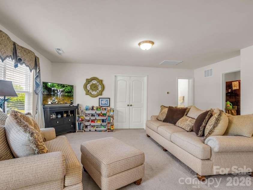 104 Bermuda Run, Shelby, NC 28150.  MLS# CAR4380786, YatesRealty ID 27366. 