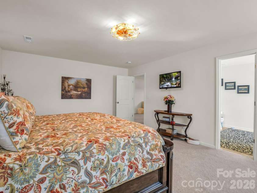 104 Bermuda Run, Shelby, NC 28150.  MLS# CAR4380786, YatesRealty ID 27366. 