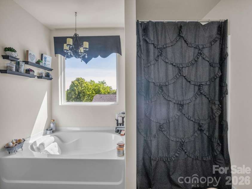 104 Bermuda Run, Shelby, NC 28150.  MLS# CAR4380786, YatesRealty ID 27366. 