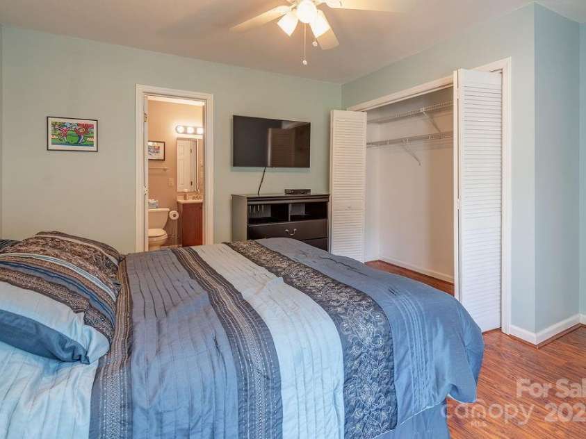 100 Thistle Knoll Court, Asheville, NC 28803.  MLS# CAR4278085, YatesRealty ID 27367. Adequate space for a guest or great for spacious office or den!