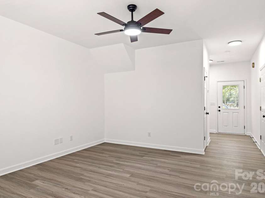5536 Franklin Springs Circle, Charlotte, NC 28217.  MLS# CAR4384577, YatesRealty ID 27367. 