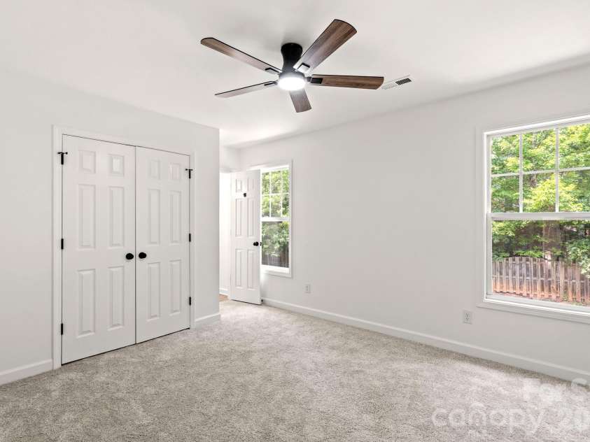 5536 Franklin Springs Circle, Charlotte, NC 28217.  MLS# CAR4384577, YatesRealty ID 27367. 