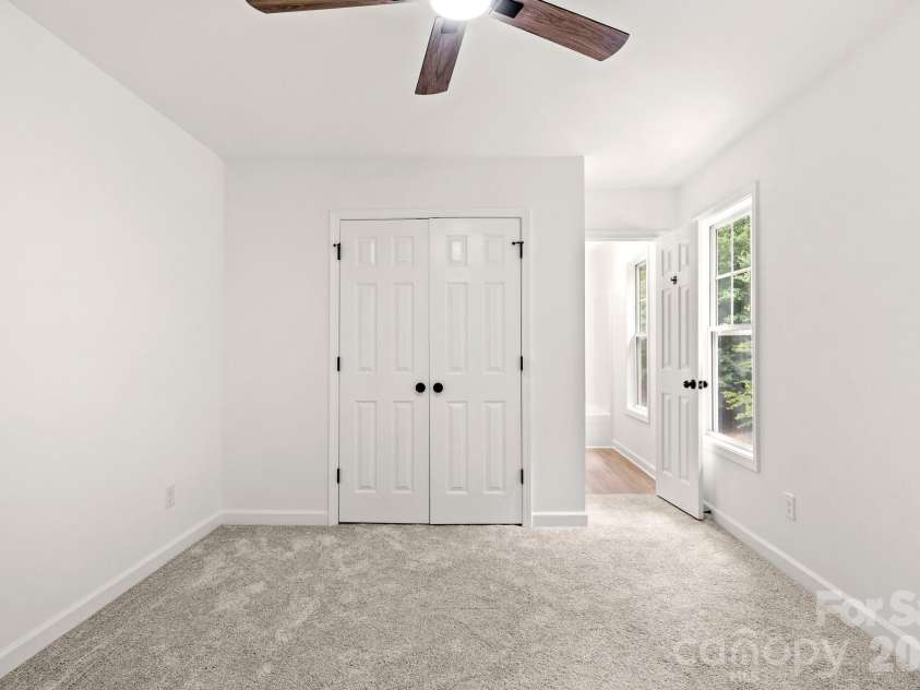 5536 Franklin Springs Circle, Charlotte, NC 28217.  MLS# CAR4384577, YatesRealty ID 27367. 