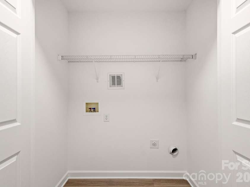 5536 Franklin Springs Circle, Charlotte, NC 28217.  MLS# CAR4384577, YatesRealty ID 27367. 