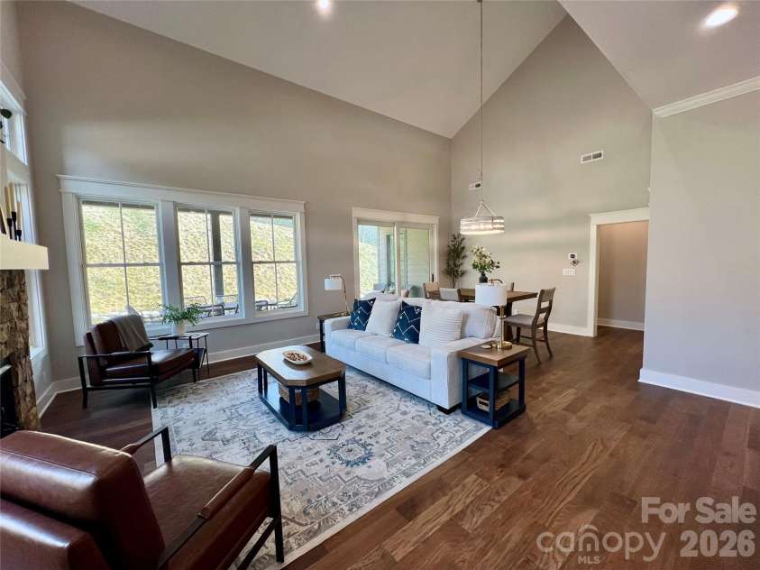 105 Chimney Chase Trail, Hendersonville, NC 28739.  MLS# CAR4350616, YatesRealty ID 27368. 