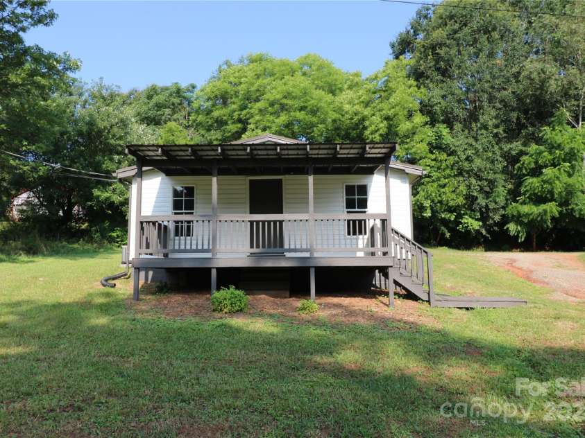 127 Setzer Street, Spindale, NC 28160.  MLS# CAR4275395, YatesRealty ID 27368. 