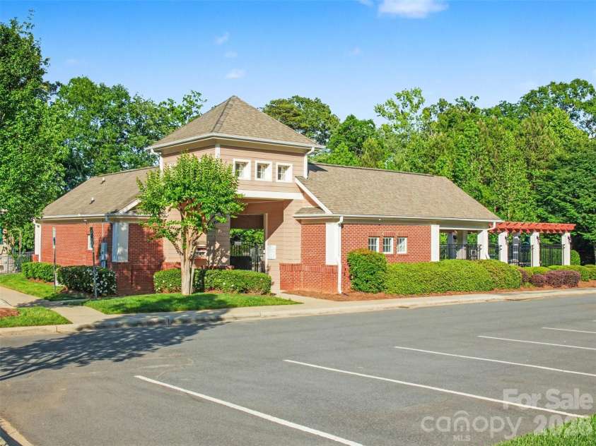 1311 Dobson Drive, Waxhaw, NC 28173.  MLS# CAR4377774, YatesRealty ID 27369. 
