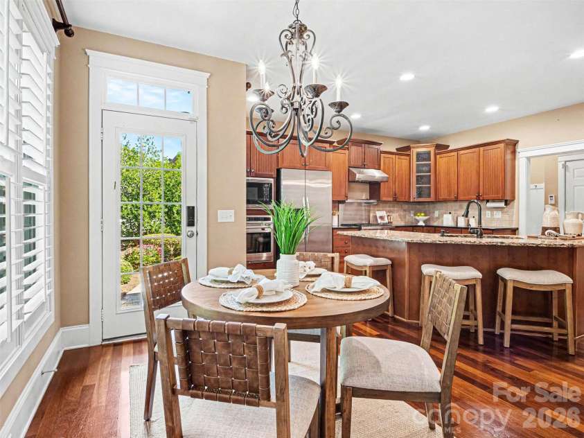 1311 Dobson Drive, Waxhaw, NC 28173.  MLS# CAR4377774, YatesRealty ID 27369. Breakfast nook