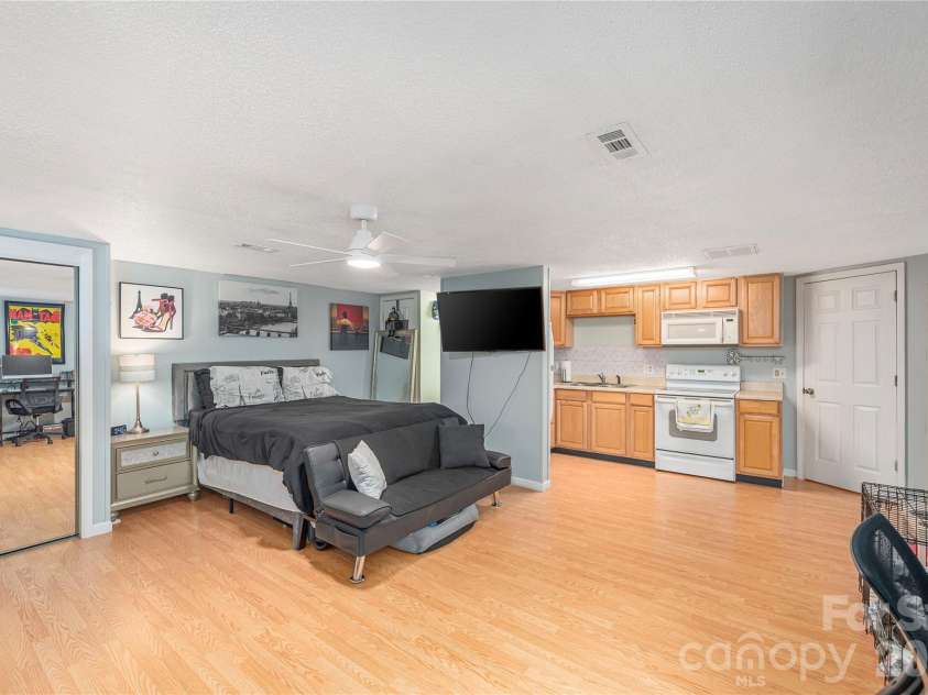 3415 Conleys Creek Road, Whittier, NC 28789.  MLS# CAR4336563, YatesRealty ID 2737. Secondary Living Quarters