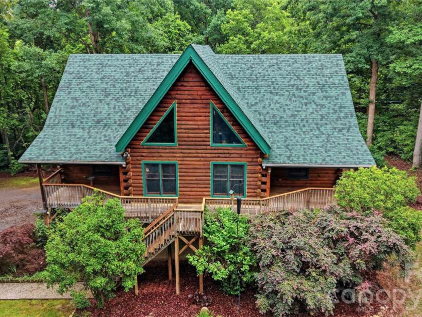 532 Mountain Oak Lane, Gastonia, NC 28052.  MLS# CAR4378981, YatesRealty ID 27370. 