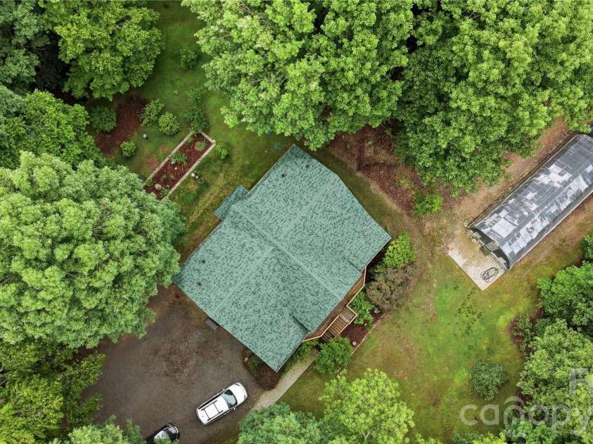 532 Mountain Oak Lane, Gastonia, NC 28052.  MLS# CAR4378981, YatesRealty ID 27370. 