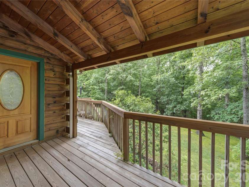 532 Mountain Oak Lane, Gastonia, NC 28052.  MLS# CAR4378981, YatesRealty ID 27370. 