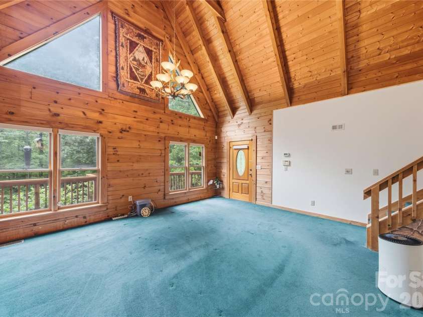 532 Mountain Oak Lane, Gastonia, NC 28052.  MLS# CAR4378981, YatesRealty ID 27370. 
