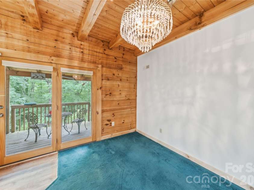 532 Mountain Oak Lane, Gastonia, NC 28052.  MLS# CAR4378981, YatesRealty ID 27370. 