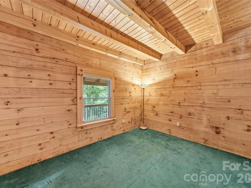 532 Mountain Oak Lane, Gastonia, NC 28052.  MLS# CAR4378981, YatesRealty ID 27370. 