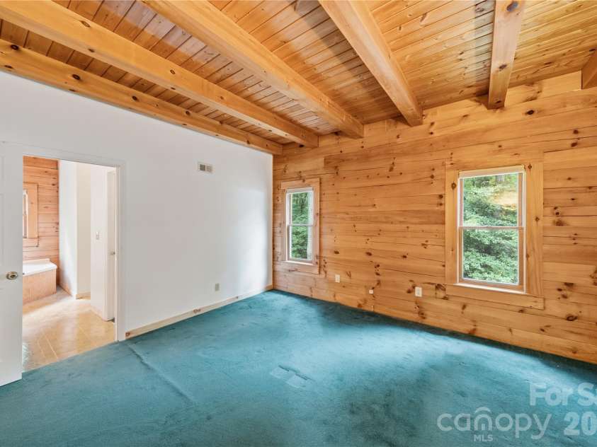 532 Mountain Oak Lane, Gastonia, NC 28052.  MLS# CAR4378981, YatesRealty ID 27370. 