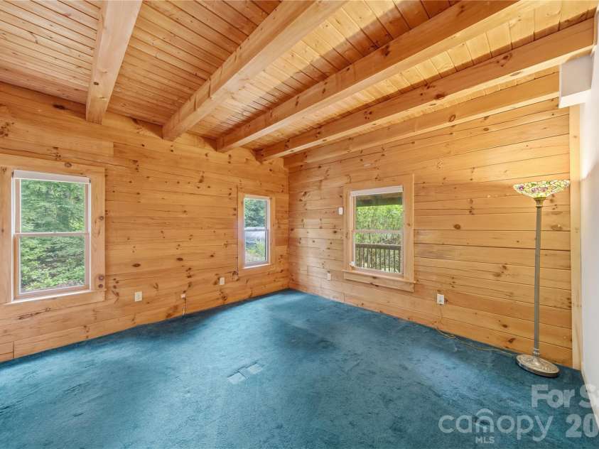 532 Mountain Oak Lane, Gastonia, NC 28052.  MLS# CAR4378981, YatesRealty ID 27370. 