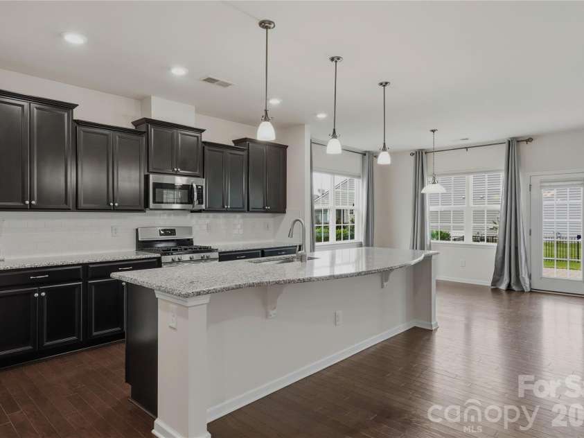 12109 Belmont Mansion Drive, Charlotte, NC 28273.  MLS# CAR4387260, YatesRealty ID 27372. 