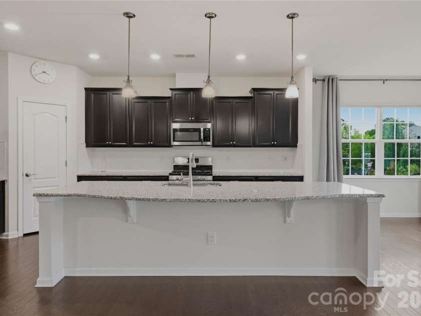 12109 Belmont Mansion Drive, Charlotte, NC 28273.  MLS# CAR4387260, YatesRealty ID 27372. 