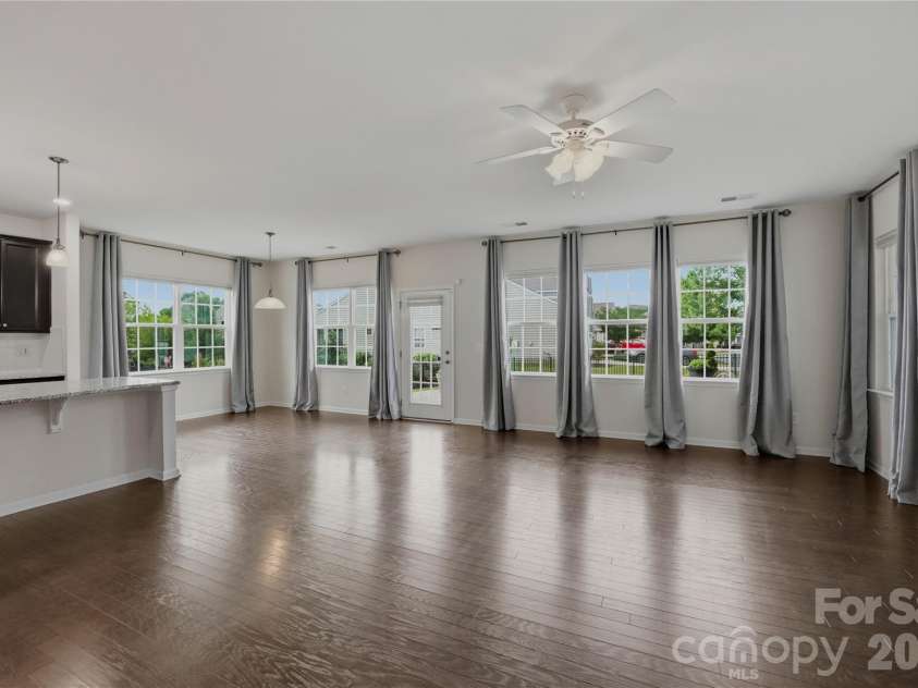 12109 Belmont Mansion Drive, Charlotte, NC 28273.  MLS# CAR4387260, YatesRealty ID 27372. 