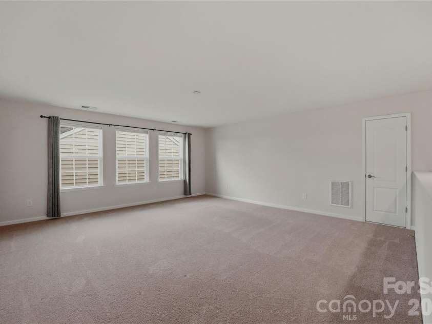 12109 Belmont Mansion Drive, Charlotte, NC 28273.  MLS# CAR4387260, YatesRealty ID 27372. 