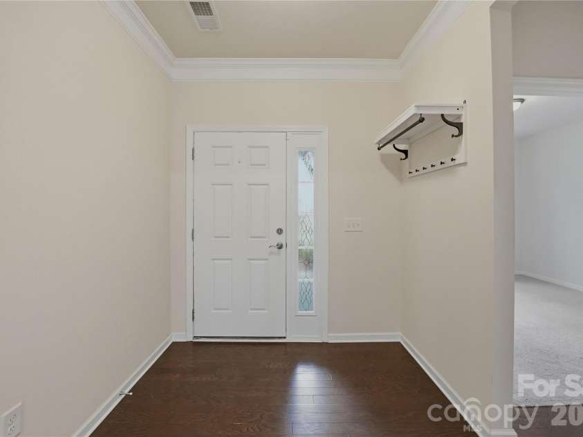 12109 Belmont Mansion Drive, Charlotte, NC 28273.  MLS# CAR4387260, YatesRealty ID 27372. 