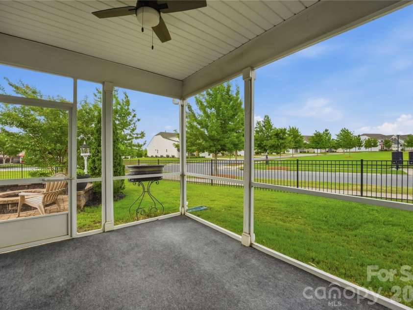 12109 Belmont Mansion Drive, Charlotte, NC 28273.  MLS# CAR4387260, YatesRealty ID 27372. 