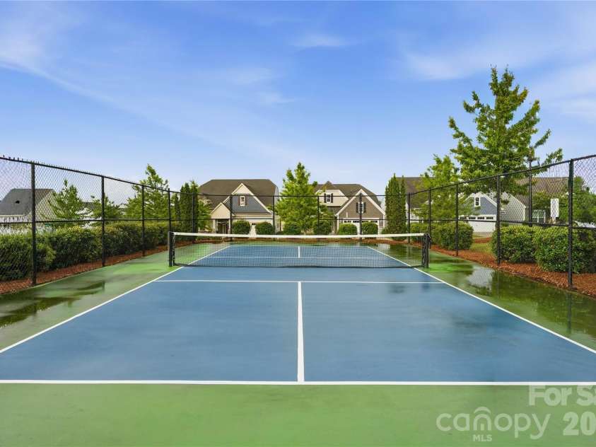 12109 Belmont Mansion Drive, Charlotte, NC 28273.  MLS# CAR4387260, YatesRealty ID 27372. 