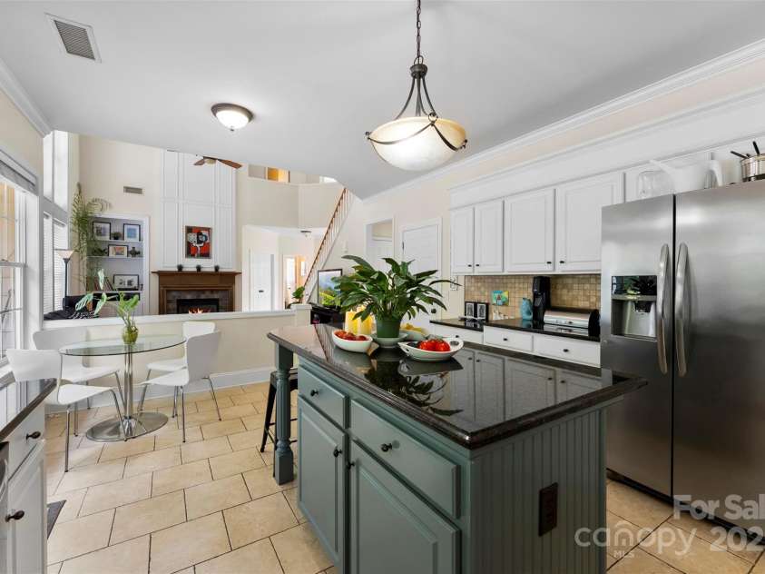 3125 Arborhill Road, Charlotte, NC 28270.  MLS# CAR4281002, YatesRealty ID 27372. 