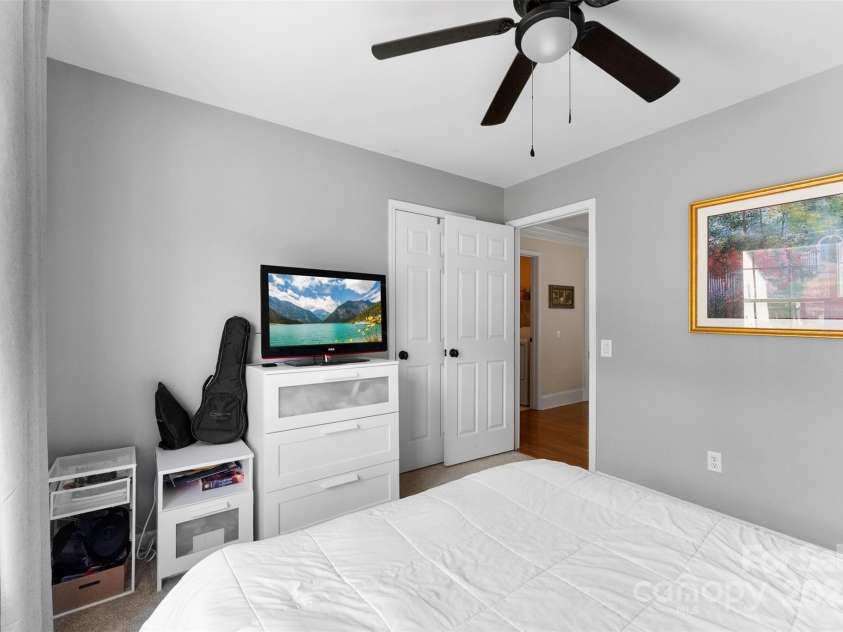 3125 Arborhill Road, Charlotte, NC 28270.  MLS# CAR4281002, YatesRealty ID 27372. 