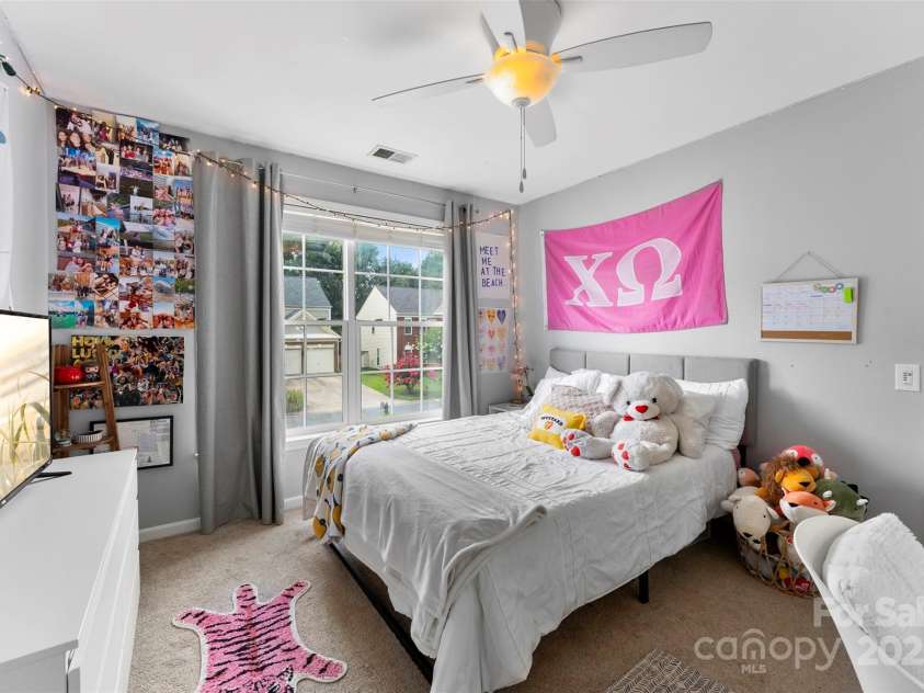 3125 Arborhill Road, Charlotte, NC 28270.  MLS# CAR4281002, YatesRealty ID 27372. 