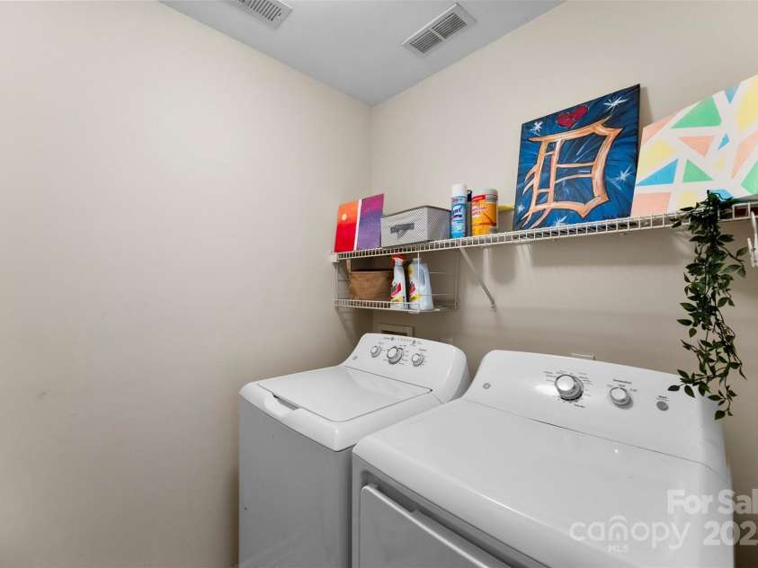 3125 Arborhill Road, Charlotte, NC 28270.  MLS# CAR4281002, YatesRealty ID 27372. 