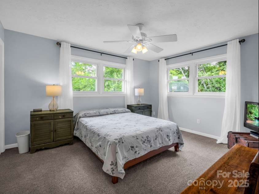 61 Overbrook Drive, Saluda, NC 28773.  MLS# CAR4281023, YatesRealty ID 27373. 