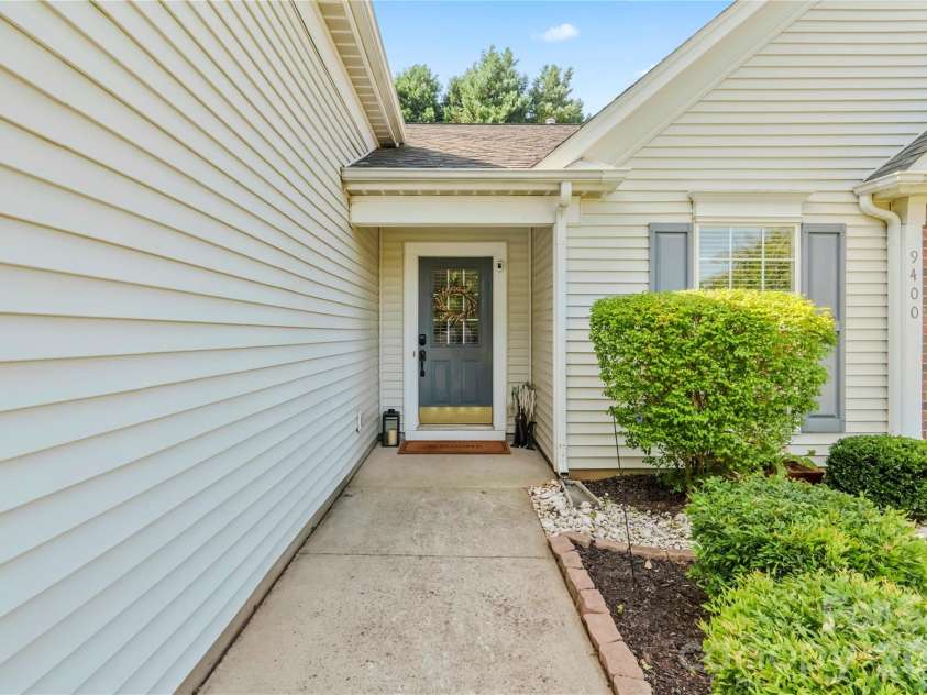 9400 Shepparton Drive, Huntersville, NC 28078.  MLS# CAR4380604, YatesRealty ID 27373. 