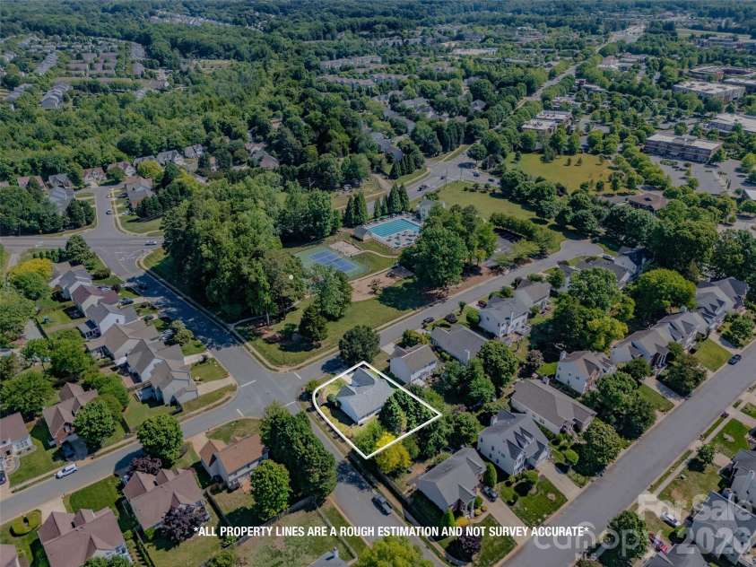 9400 Shepparton Drive, Huntersville, NC 28078.  MLS# CAR4380604, YatesRealty ID 27373. 