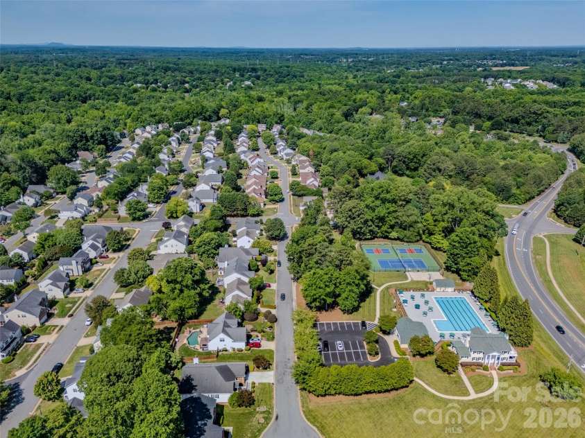 9400 Shepparton Drive, Huntersville, NC 28078.  MLS# CAR4380604, YatesRealty ID 27373. 