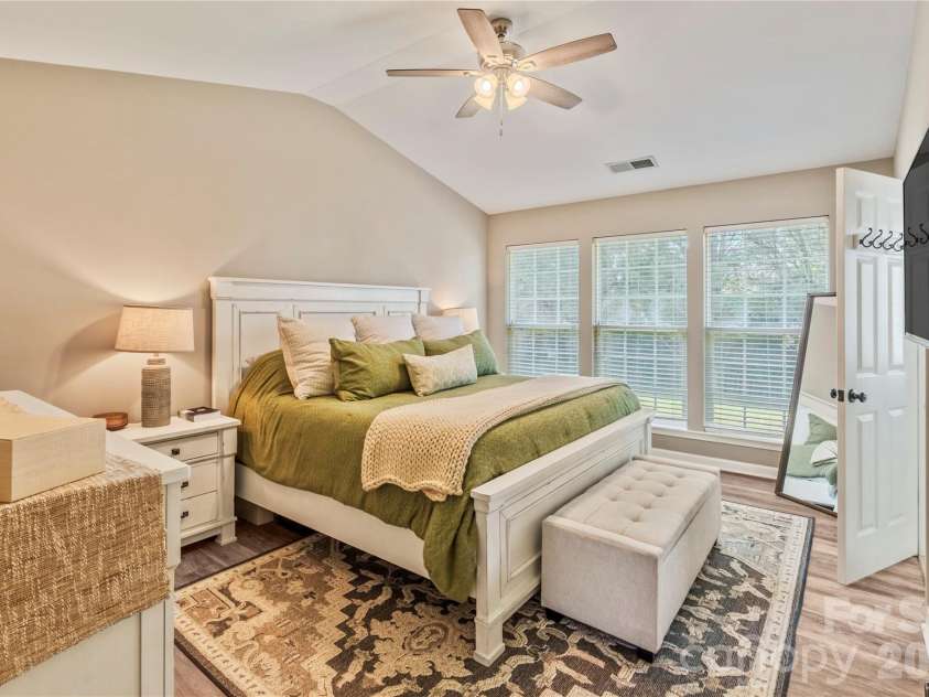 9400 Shepparton Drive, Huntersville, NC 28078.  MLS# CAR4380604, YatesRealty ID 27373. Primary